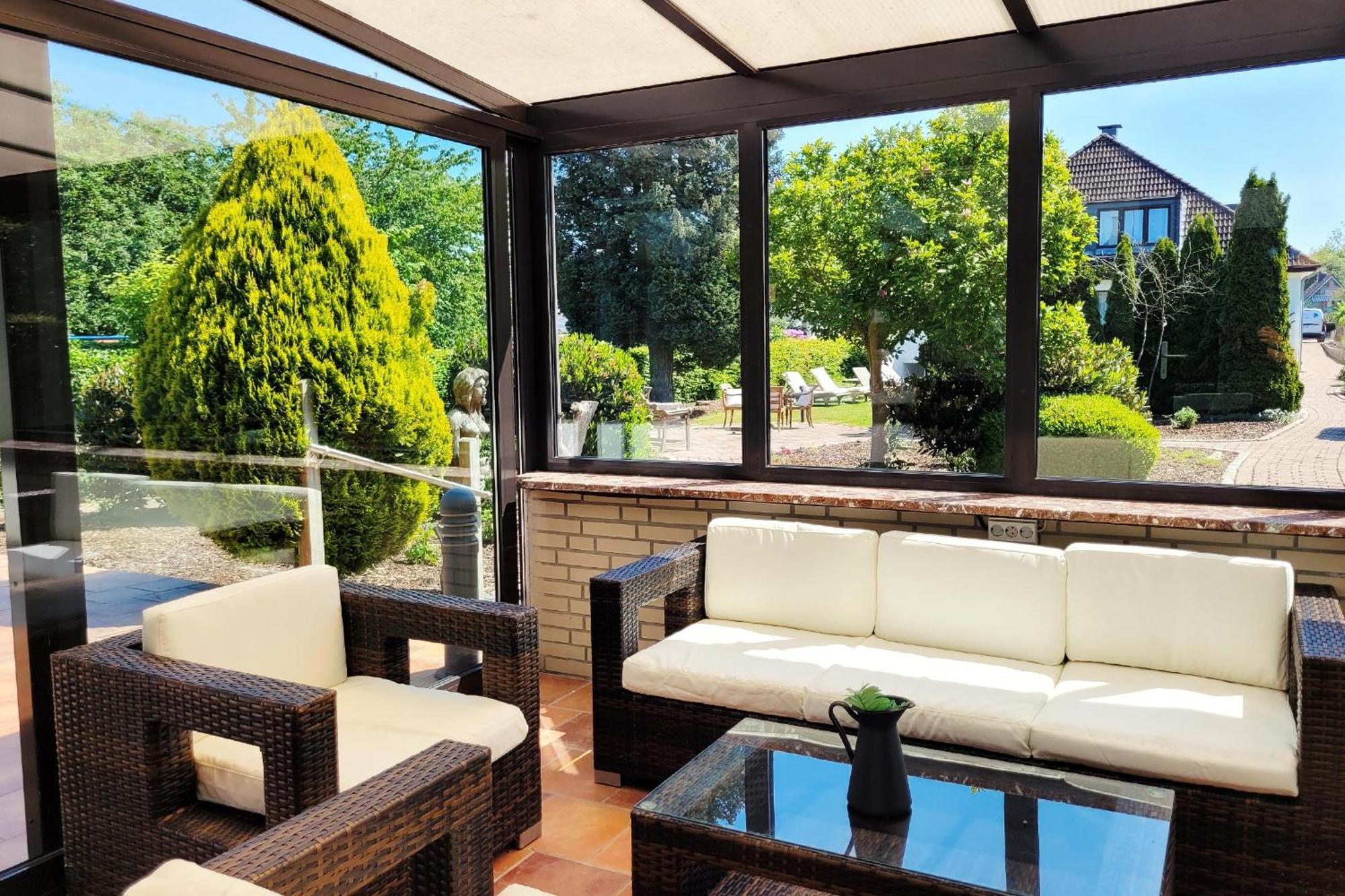 Ostsee-strandresort: Moderne Ruhe Mit Garten Scharbeutz